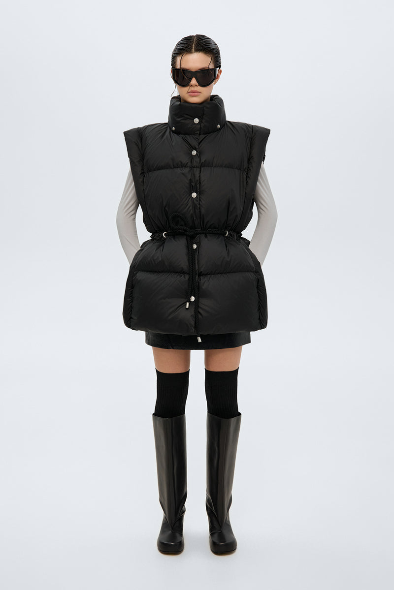 BLACK PUFFER VEST