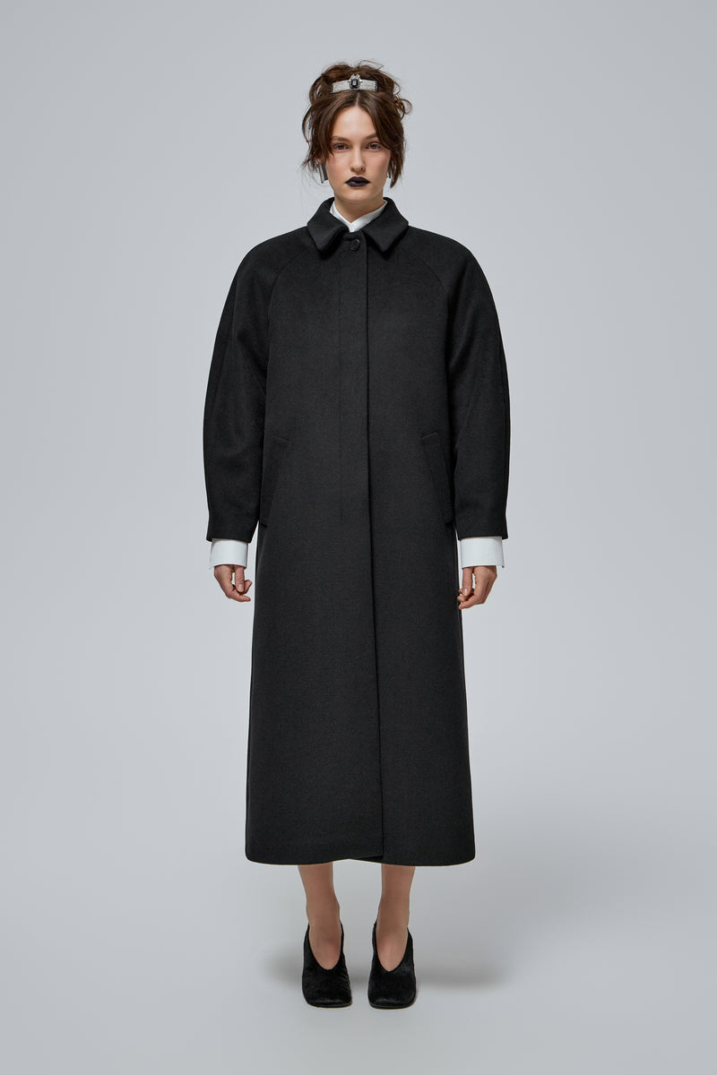 ELIZABETH COAT IN BLACK