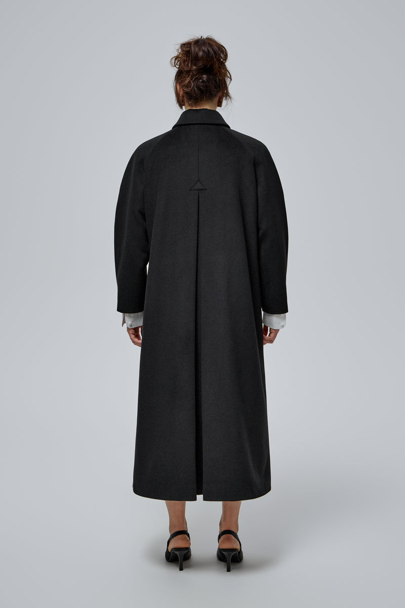 ELIZABETH COAT IN BLACK