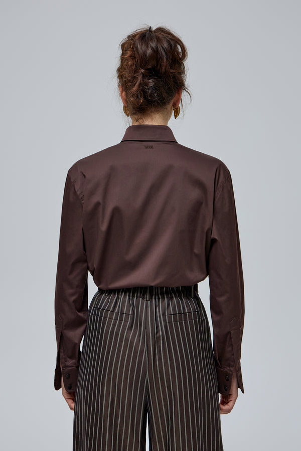 CLASSIC BROWN PANTS WITH STRIPES