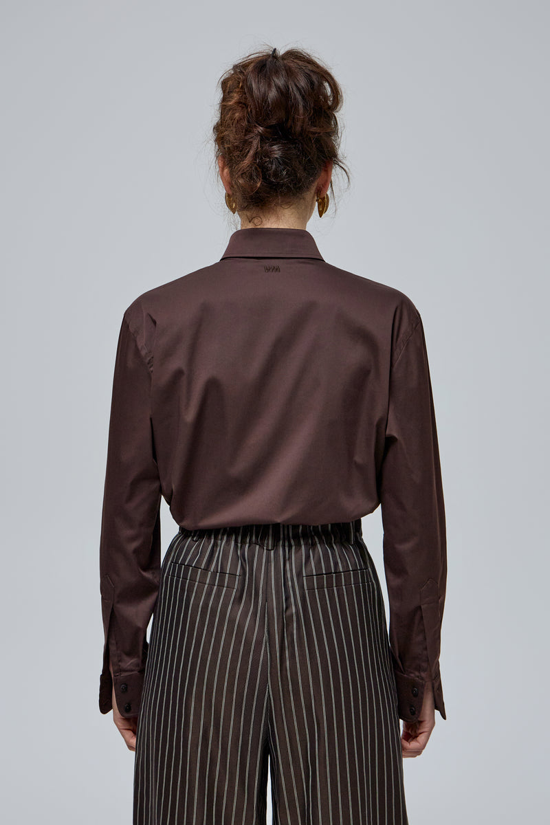 CLASSIC BROWN PANTS WITH STRIPES