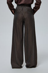 CLASSIC BROWN PANTS WITH STRIPES